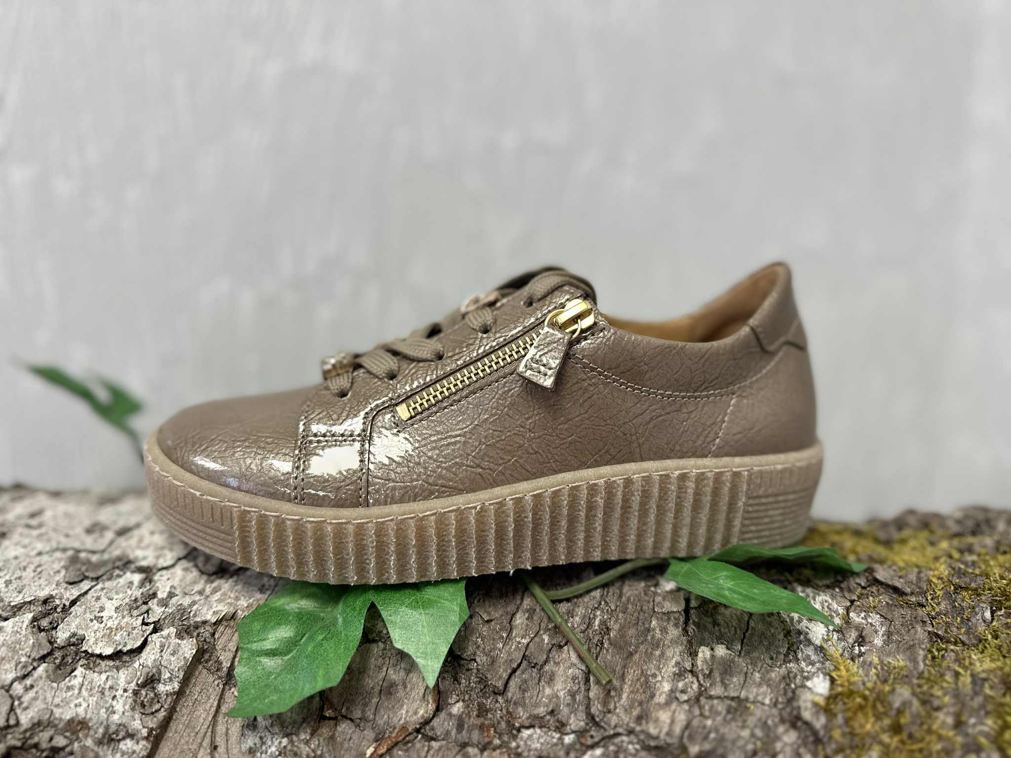 GABOR ref: 73.339.94 taupe vernis