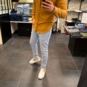 Chemise ML Motif ton sur ton Camel