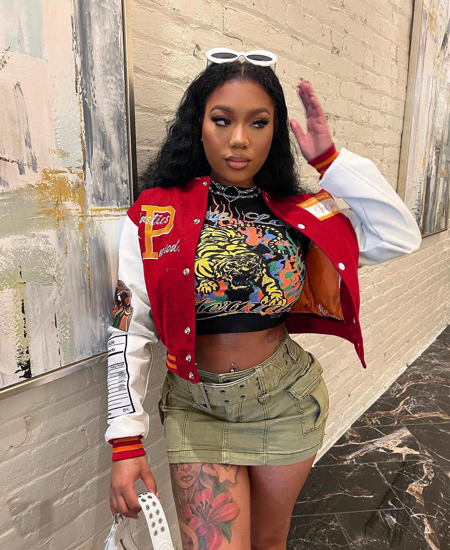 Veste Teddy Américaine avec Broderie "peace" – Image 3