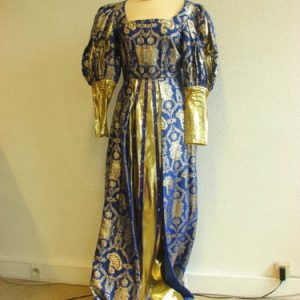 Robe de noble dame